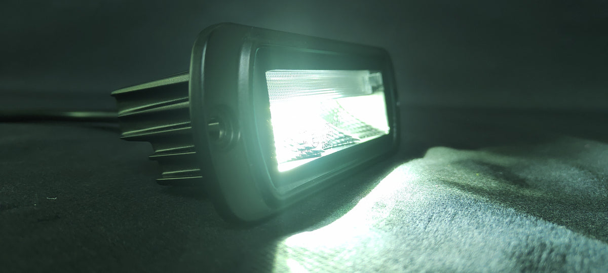 Feu LED multifonction Advertisor 5 fonctions - Lumidrive