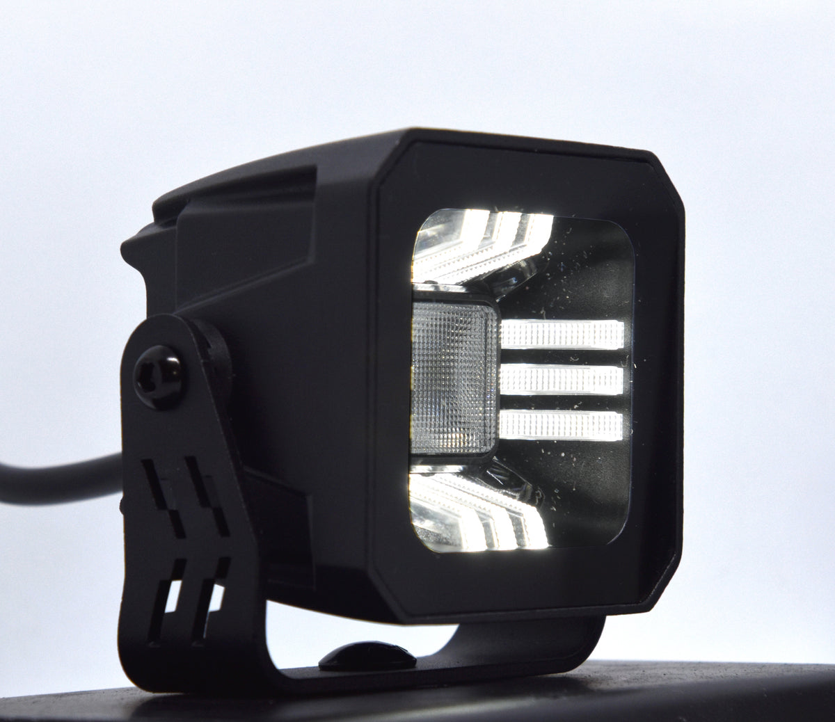 Pod LED Dark Drive Spot avec feu de position blanche