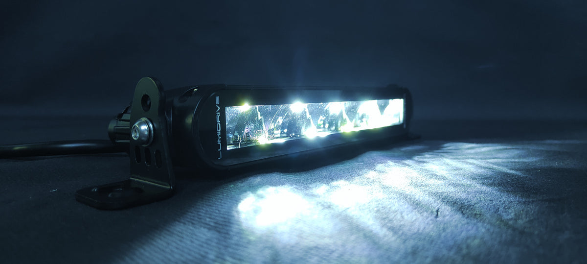 Barre LED ultra-fine Lumidrive Slimlux avec feu de position blanc